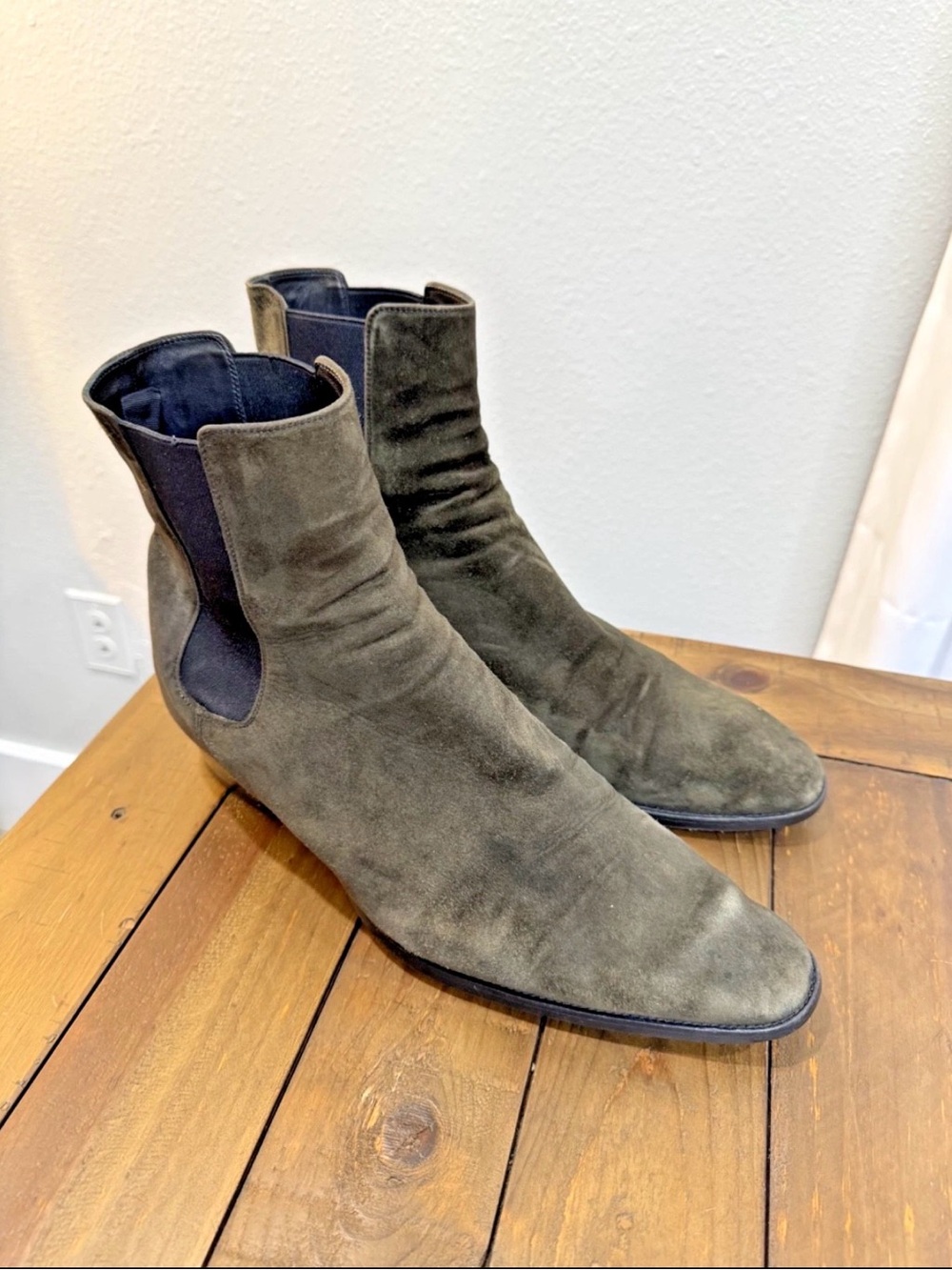 Saint Laurent Olive Green Suede Chelsea Boots